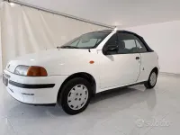 Usata Fiat Punto Cabriolet 60 CV (44 kW) 2001 Bianco Cabrio