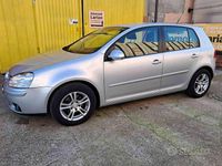 Usata VW Golf VI Comfortline 102 CV (75 kW) 2008 Grigio Utilitaria