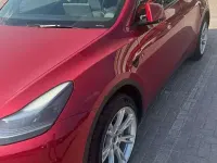 Usata Tesla Model Y RWD 88 kW (120 CV) 2023 Rosso SUV