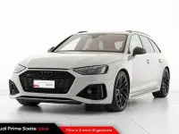 Usata Audi RS4 Ambiente 450 CV (330 kW) 2022 Colore carrozzeria personalizzato audi exclusive Station wagon