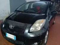 Usata Toyota Yaris Sol 100 CV (73 kW) 2010 Nero Utilitaria