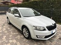 usata Skoda Octavia Wagon 1.6 tdi cr Executive 110cv dsg