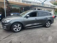 Usata Ford Focus ST-Line 120 CV (88 kW) 2020 Grigio Station wagon