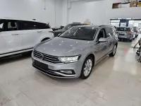 Usata VW Passat S 150 CV (110 kW) 2023 Pyrit silver Station wagon