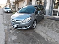 Usata Opel Meriva Design Edition 110 CV (80 kW) 2015 Blu Monovolume