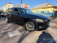 Usata BMW 318 Luxury Line 143 CV (105 kW) 2013 Nero Station wagon