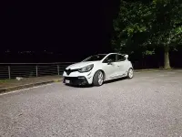Käytetty Renault Clio IV R.S. 200 HP (147 kW) 2013 Sedan