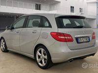 Usata Mercedes B200 Premium 136 CV (100 kW) 2013 Argento Utilitaria