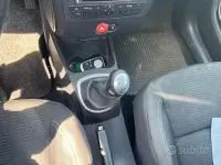 Usado Renault Clio II 68 CV (50 kW) 2009 Negro Berlina