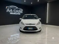 Usata Ford Fiesta 90 CV (66 kW) 2010 Bianco Berlina