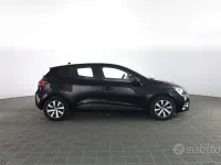 Usata Renault Clio V Equilibre 91 CV (66 kW) 2023 Nero Berlina