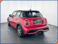 Usata Mini Cooper S Classic 178 CV (130 kW) 2022 Rosso/nero Utilitaria