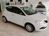 Usata Lancia Ypsilon 69 CV (50 kW) 2017 Beige Utilitaria