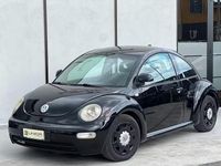 Usata VW New Beetle 90 CV (66 kW) 1999 Blu Utilitaria