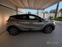 Usata Renault Captur Techno 101 CV (74 kW) 2023 Grigio SUV