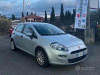 Usata Fiat Punto Street 75 CV (55 kW) 2015 Grigio Berlina