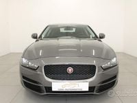 Usata Jaguar XE 180 CV (132 kW) 2018 Verde Berlina