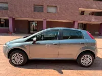 Usata Fiat Grande Punto Dynamic 77 CV (56 kW) 2009 Grigio Utilitaria