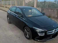 Usata Mercedes B180 116 CV (85 kW) 2020 Nero Utilitaria