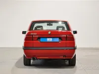 Usata Alfa Romeo 155 186 CV (136 kW) 1992 Rosso Berlina