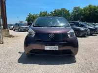 Usata Toyota iQ 68 CV (50 kW) 2011 Viola Utilitaria