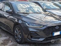 Usata Ford Focus ST-Line 120 CV (88 kW) 2022 Grigio Berlina