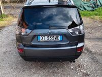 Usata Mitsubishi Outlander Instyle 140 CV (102 kW) 2009 Grigio SUV