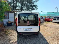 Usata Fiat Doblò Easy 120 CV (88 kW) 2015 Bianco Monovolume