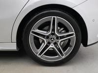 Usata Mercedes A200 Premium 163 CV (119 kW) 2020 Argento tetto nero Berlina