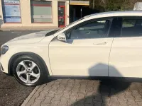 Usata Mercedes GLA180 Business 122 CV (89 kW) 2017 Bianco SUV