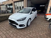 Usata Ford Focus RS 350 CV (257 kW) 2017 Bianco Utilitaria