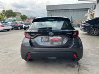 Usata Toyota Yaris Hybrid Business Edition 92 CV (67 kW) 2021 Grigio Berlina