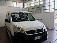 Usata Peugeot Partner Tepee Access 74 CV (54 kW) 2017 Bianco Monovolume