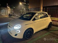 Second-hand Fiat 500e La Prima 86 kW (118 CP) 2022 Alb Coupe