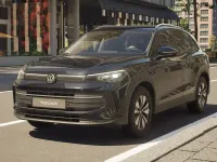 Nuova VW Tiguan Edition 130 CV (95 kW) 2026 Grenadill black metallizzato SUV