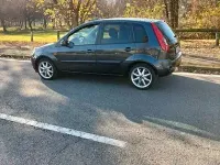 Usata Ford Fiesta Titanium 75 CV (55 kW) 2007 Grigio Utilitaria