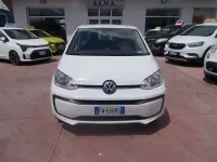 Usata VW up! Move 60 CV (44 kW) 2019 Bianco puro Utilitaria