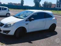 Usata Opel Corsa Sport 80 CV (58 kW) 2010 Bianco Utilitaria