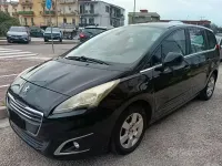 Usata Peugeot 5008 115 CV (84 kW) 2015 Nero Monovolume