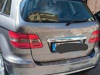 Usata Mercedes B200 140 CV (102 kW) 2009 Grigio Monovolume