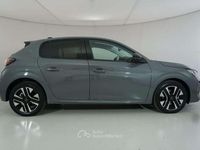 Usata Peugeot 208 Allure 101 CV (74 kW) 2025 Grigio Utilitaria