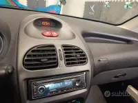 Usata Peugeot 206 68 CV (50 kW) 2007 Grigio Utilitaria