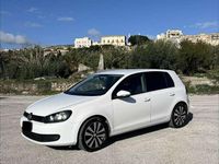 Usata VW Golf VII Highline 105 CV (77 kW) 2012 Berlina