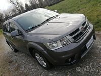 Usata Fiat Freemont Lounge 140 CV (102 kW) 2011 Grigio SUV