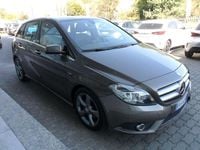 Usata Mercedes B180 Executive 122 CV (89 kW) 2012 Grigio Monovolume