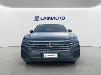 Usado VW Touareg Comfortline 231 HP (169 kW) 2021 Cinzento SUV