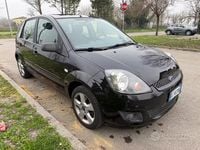 Usata Ford Fiesta Titanium 67 CV (49 kW) 2007 Nero Utilitaria