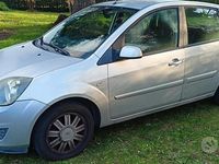 Usata Ford Fiesta 2007 Grigio Utilitaria