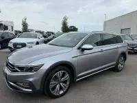 Usata VW Passat 200 CV (147 kW) 2024 Grigio Station wagon