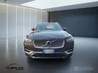 Usata Volvo XC90 Plus 235 CV (172 kW) 2023 Grigio SUV